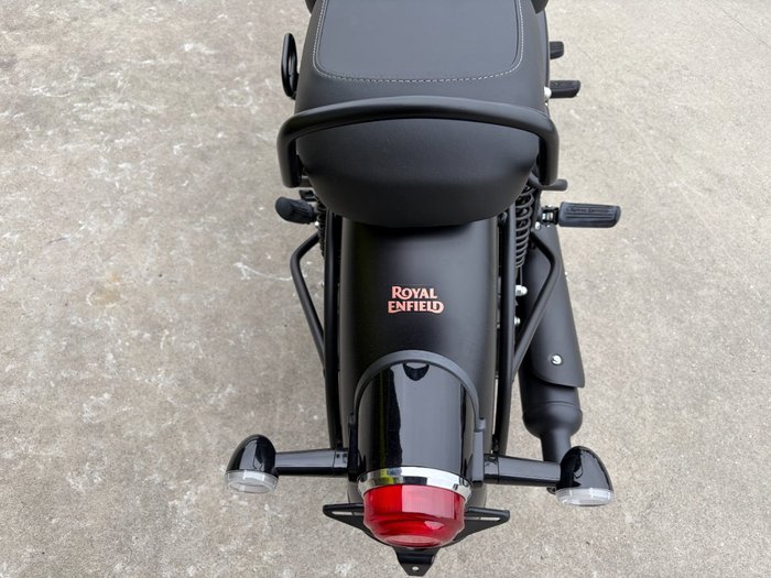 2025 Royal Enfield CLASSIC 350 DARK Grey