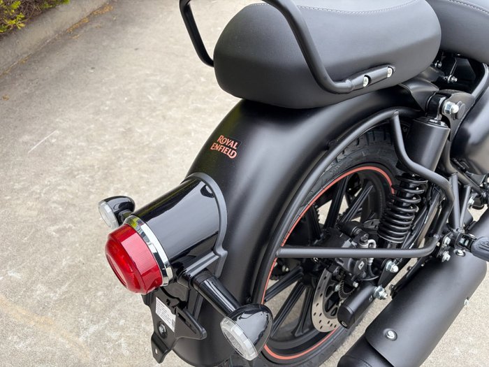 2025 Royal Enfield CLASSIC 350 DARK Grey