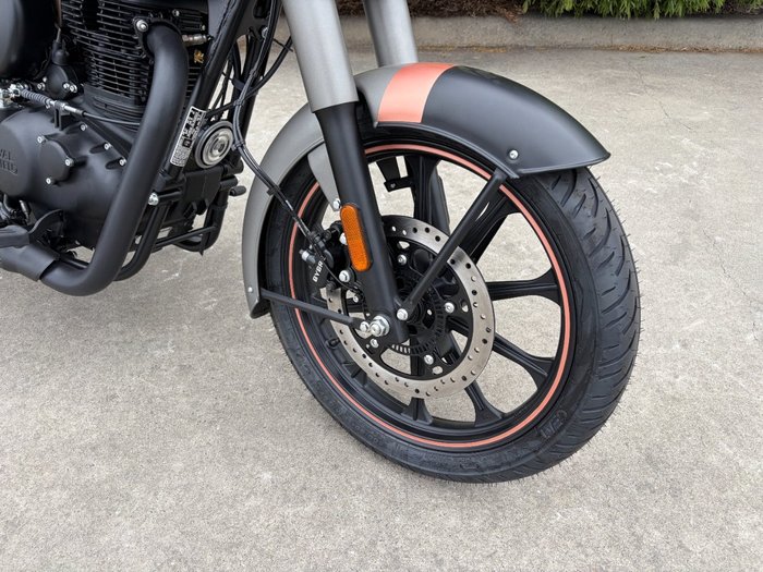 2025 Royal Enfield CLASSIC 350 DARK Grey