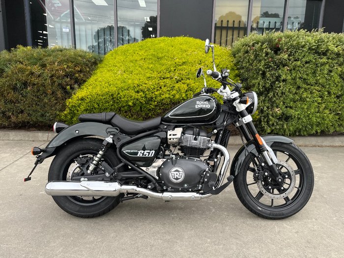 2025 Royal Enfield SUPER METEOR 650 Interstella Green