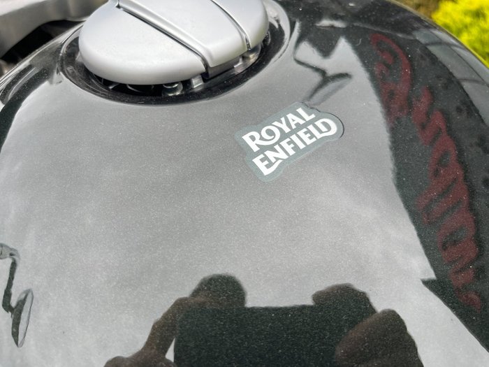 2025 Royal Enfield SUPER METEOR 650 Interstella Green