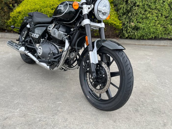 2025 Royal Enfield SUPER METEOR 650 Interstella Green