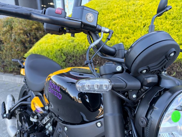 2025 Royal Enfield Guerrilla 450