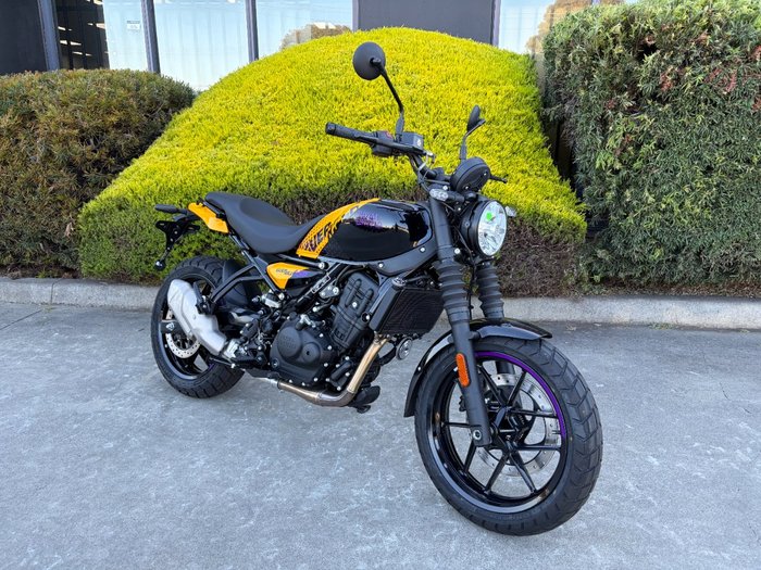 2025 Royal Enfield Guerrilla 450