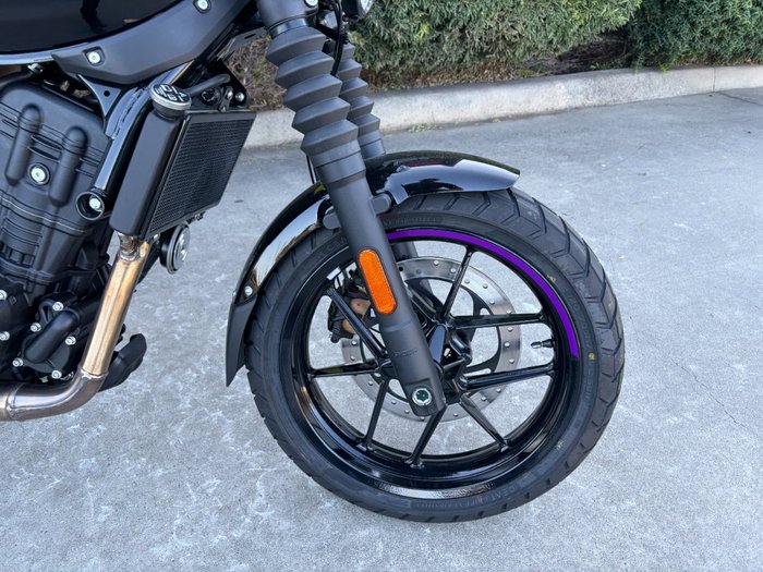 2025 Royal Enfield Guerrilla 450