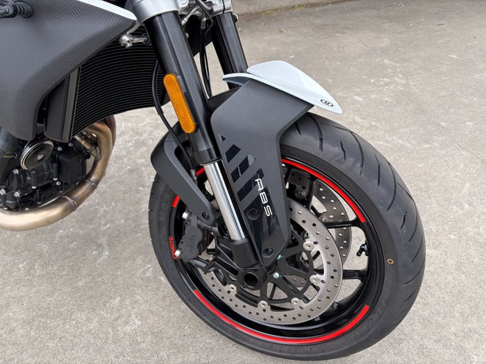 2024 CFMOTO NK ADVANCE Black