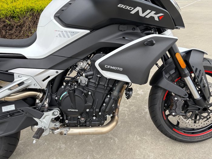 2024 CFMOTO NK ADVANCE Black