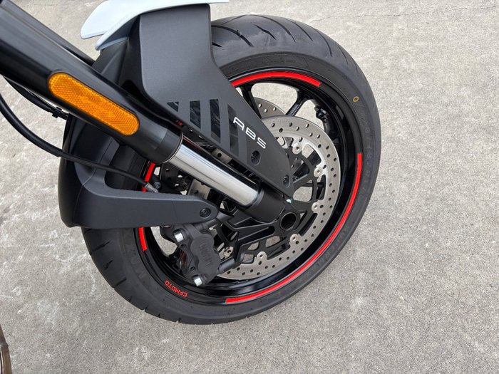 2024 CFMOTO NK ADVANCE Black