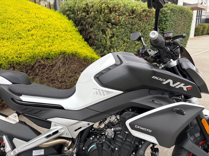 2024 CFMOTO NK ADVANCE Black