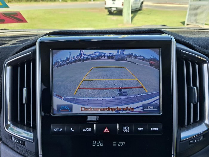 2017 Toyota Landcruiser VX