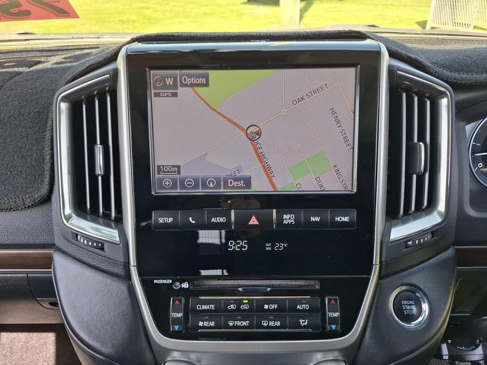 2017 Toyota Landcruiser VX