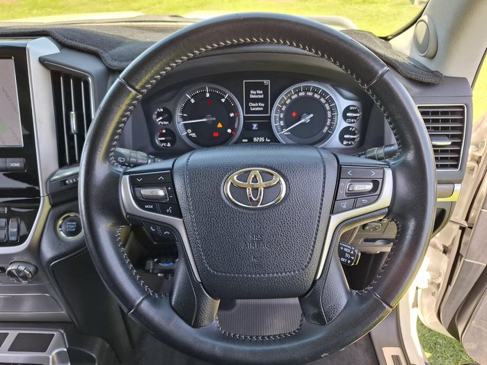 2017 Toyota Landcruiser VX