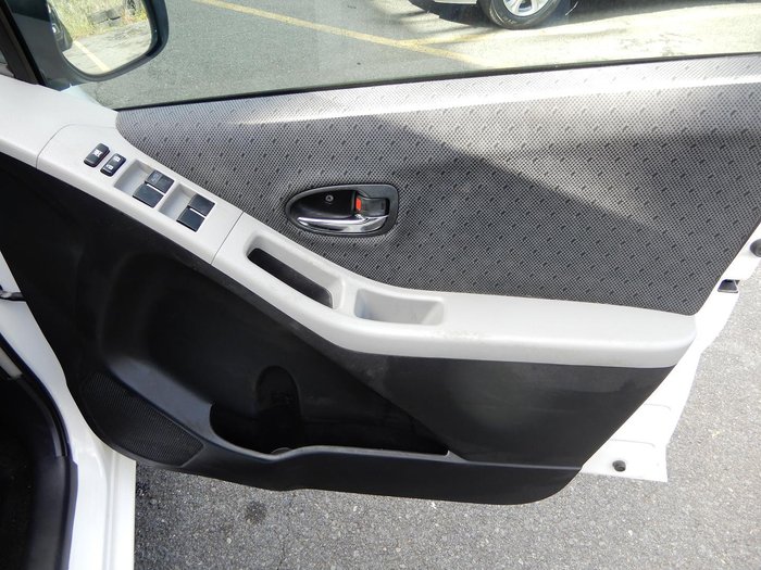 2008 Toyota Yaris YRS NCP91R MY09 Snow Cap White