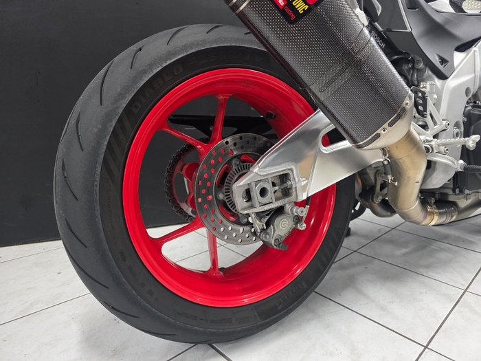 2019 APRILIA TUONO V4 FACTORY Black