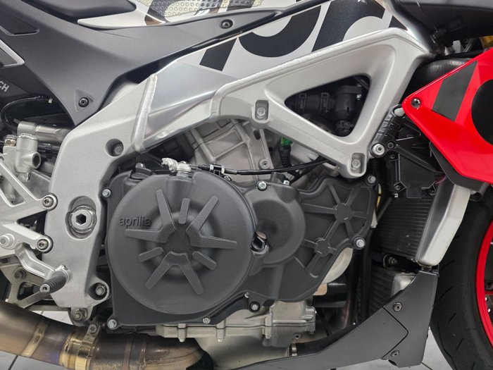 2019 APRILIA TUONO V4 FACTORY Black
