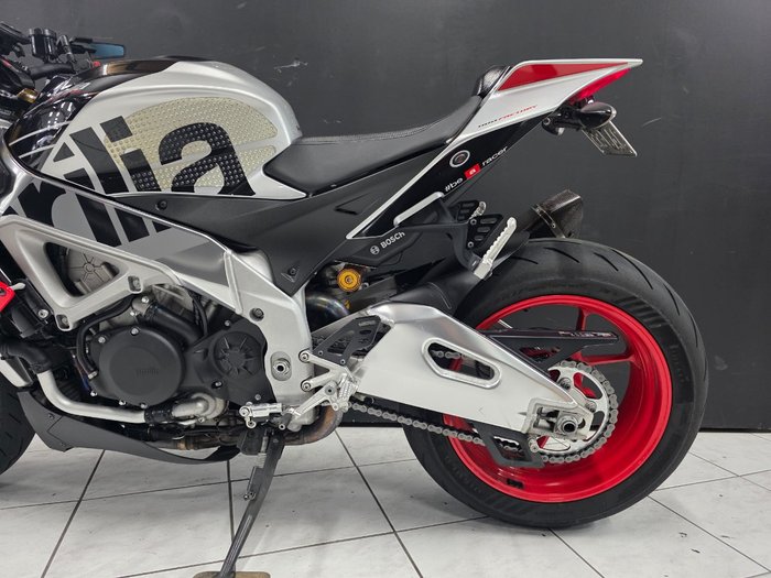 2019 APRILIA TUONO V4 FACTORY Black