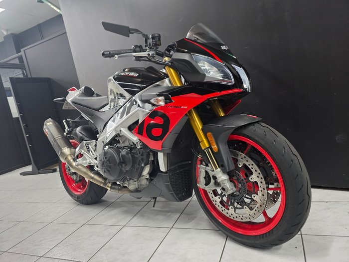 2019 APRILIA TUONO V4 FACTORY Black