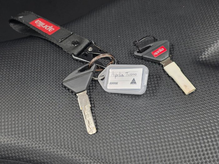 2019 APRILIA TUONO V4 FACTORY Black