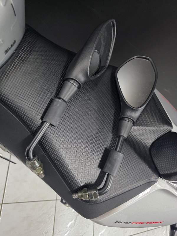 2019 APRILIA TUONO V4 FACTORY Black