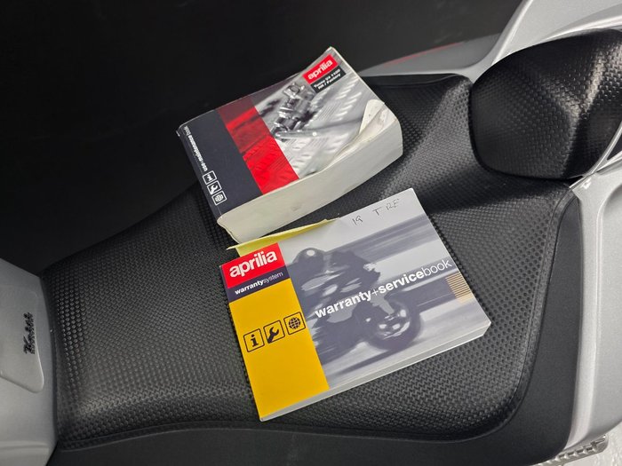 2019 APRILIA TUONO V4 FACTORY Black