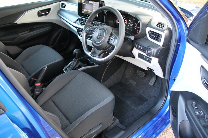 2025 Suzuki Swift Hybrid GLX