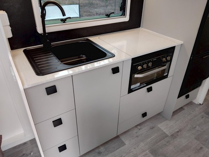 2025 New Age Caravans Manta Ray 16Ft Expedition Full Off-Road Crazy Price Discount