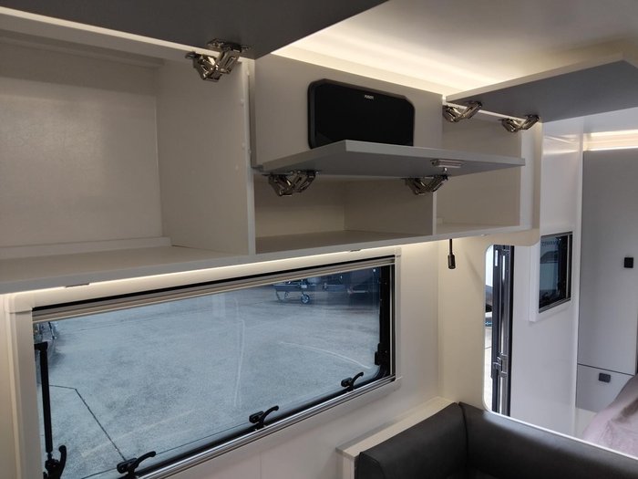 2025 New Age Caravans Manta Ray 16Ft Expedition Full Off-Road Crazy Price Discount