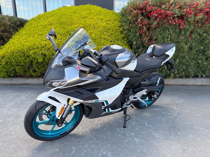 2026 CFMOTO 2026 CF MOTO 450CC 450SR-S NEBULA WHITE