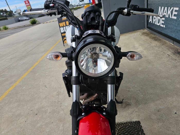 2020 Yamaha XSR700 White