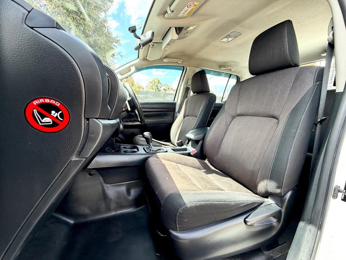 2017 Toyota Hilux SR GUN126R 4X4 Dual Range Glacier White