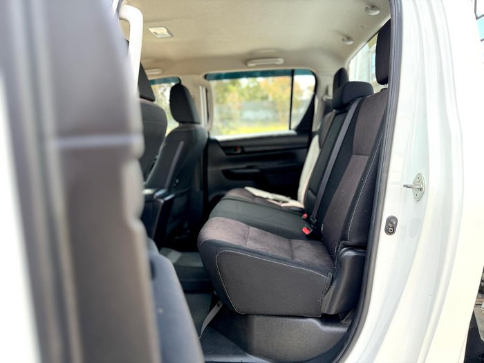 2017 Toyota Hilux SR GUN126R 4X4 Dual Range Glacier White
