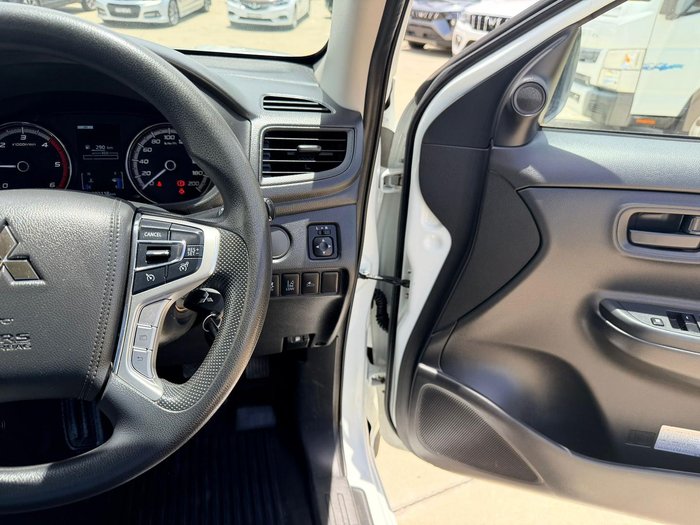 2019 Mitsubishi Triton GLX ADAS