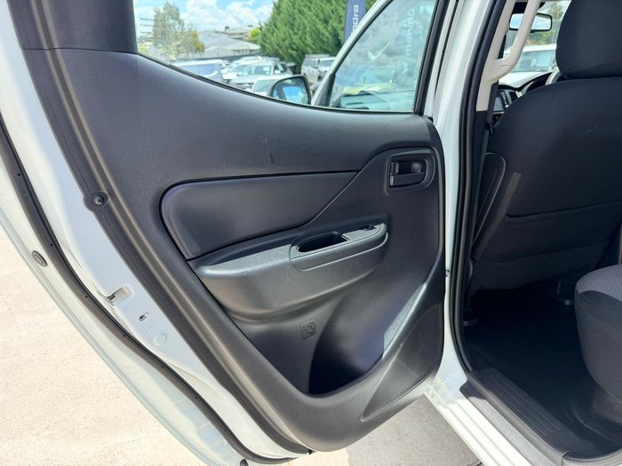 2019 Mitsubishi Triton GLX ADAS