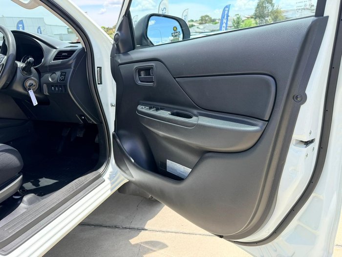 2019 Mitsubishi Triton GLX ADAS