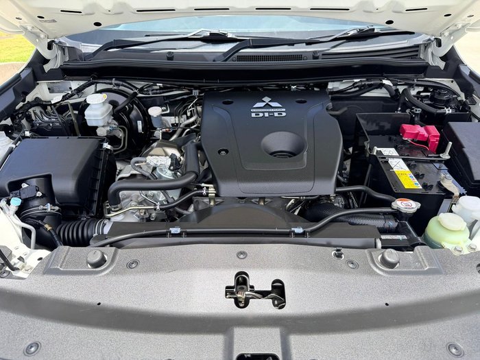 2019 Mitsubishi Triton GLX ADAS