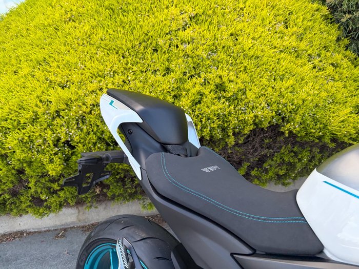 2026 CFMOTO 2026 CF MOTO 450CC 450SR-S NEBULA WHITE