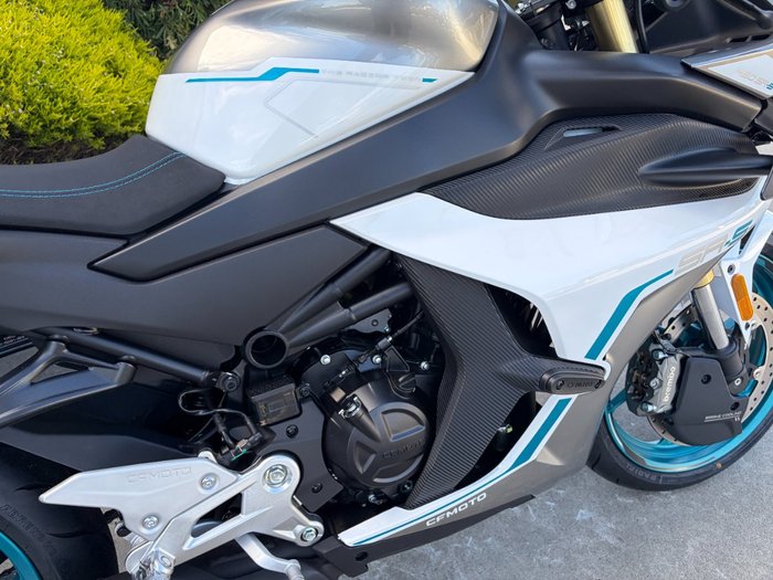 2026 CFMOTO 2026 CF MOTO 450CC 450SR-S NEBULA WHITE