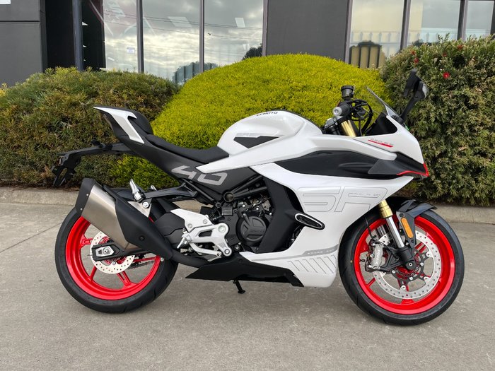 2025 CFMOTO 2025 Cf Moto 450CC 450SR NEBULA WHITE