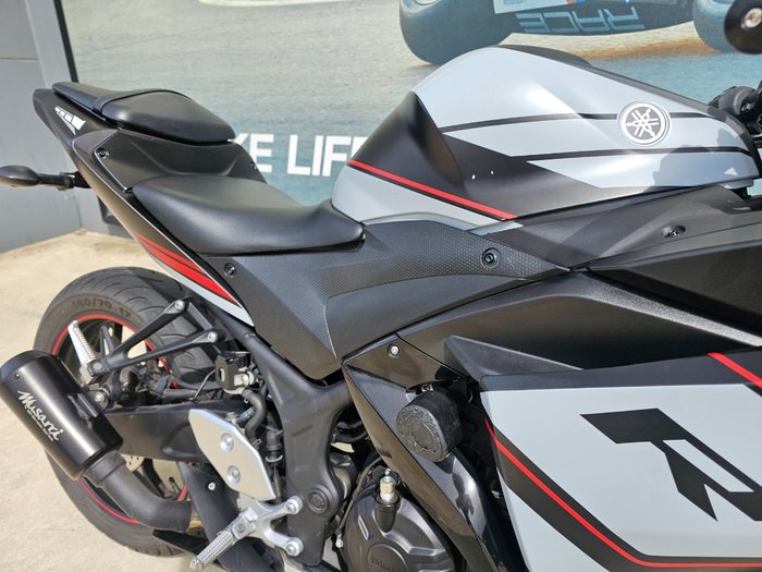 2018 Yamaha YZF-R3 Black