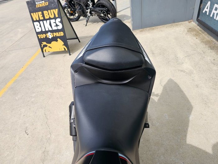 2018 Yamaha YZF-R3 Black
