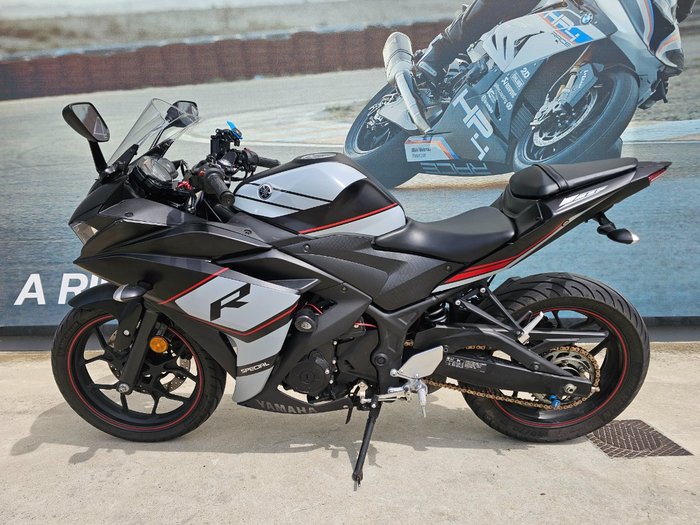 2018 Yamaha YZF-R3 Black