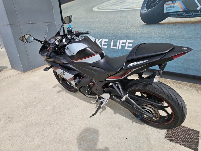 2018 Yamaha YZF-R3 Black