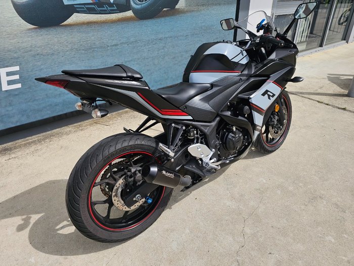 2018 Yamaha YZF-R3 Black