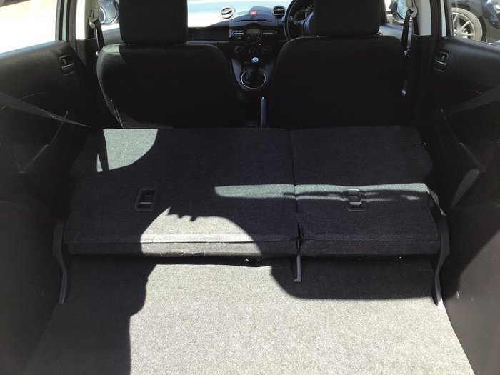 2013 Mazda 2 Neo Sport