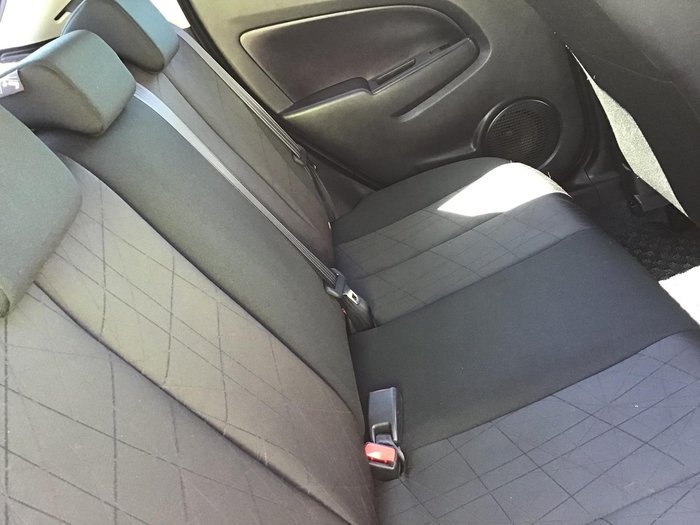 2013 Mazda 2 Neo Sport