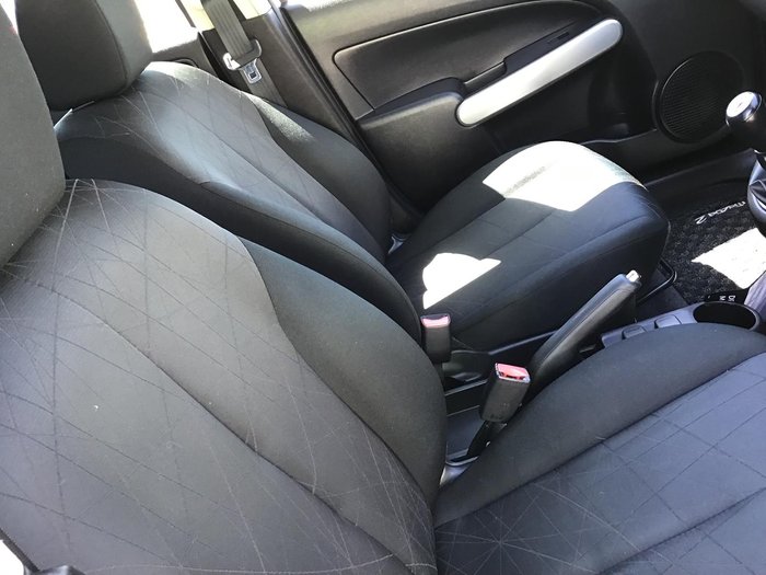 2013 Mazda 2 Neo Sport