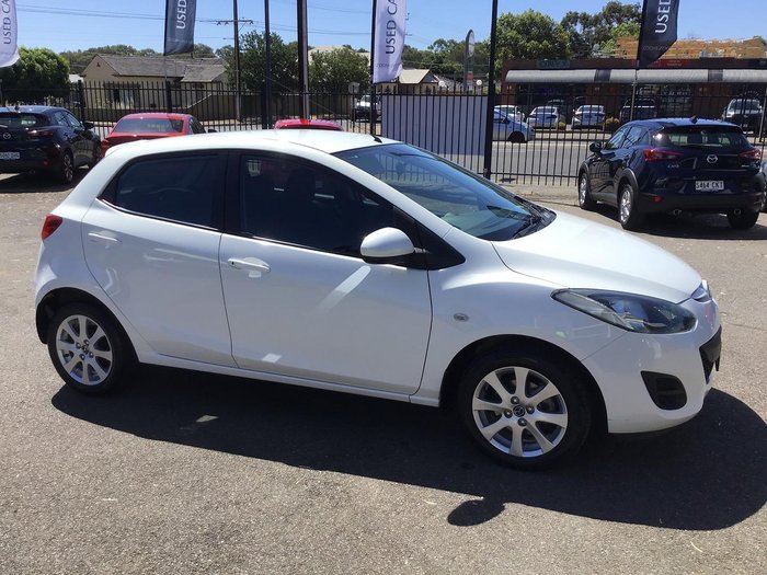 2013 Mazda 2 Neo Sport