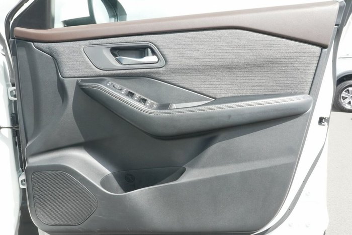 2023 Nissan X-TRAIL ST