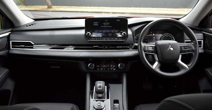 2022 Mitsubishi Outlander ES