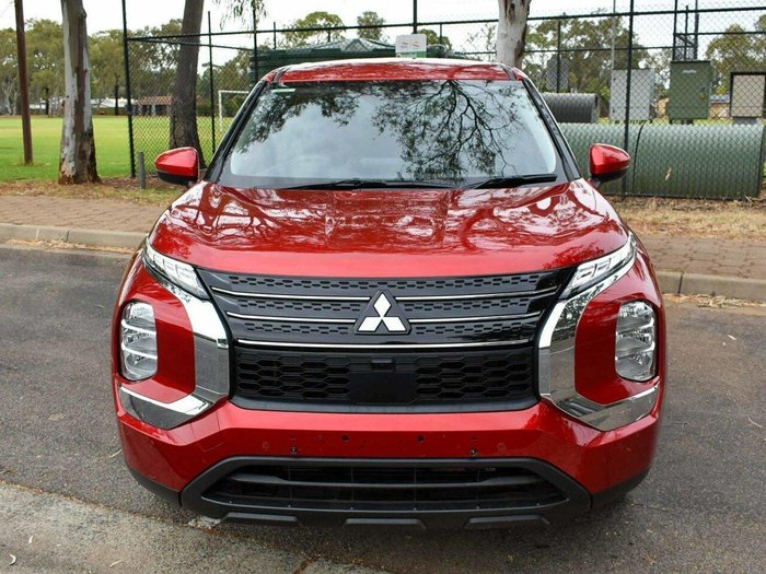 2022 Mitsubishi Outlander ES